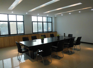河南皇豫集团有限公司 高级管理人员会议室(1)